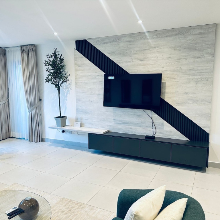 Bantree Apartments Luxury by Cozy