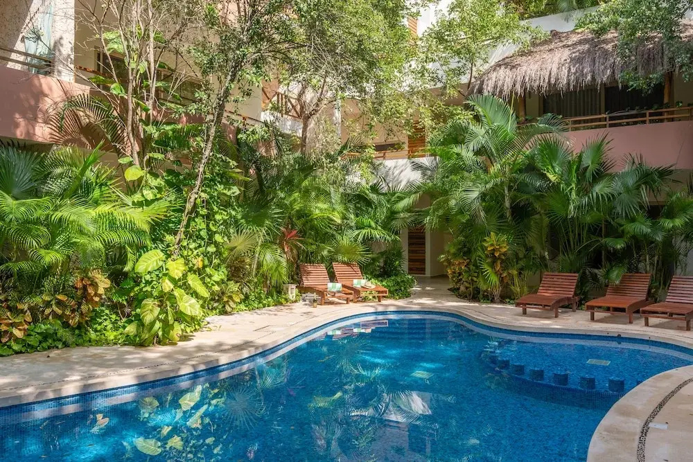 Secret Garden Oasis 3BR Penthouse