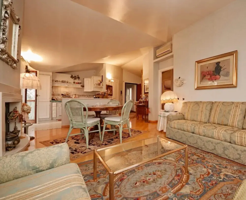 Villa Colombo App 01