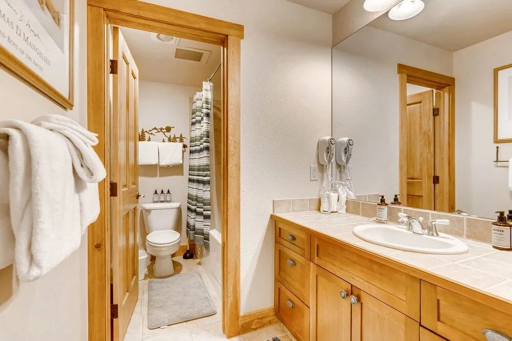Red Hawk Townhome 2350
