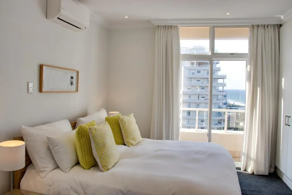 801 Oyster Schelles - Near Umhlanga Rocks Beach