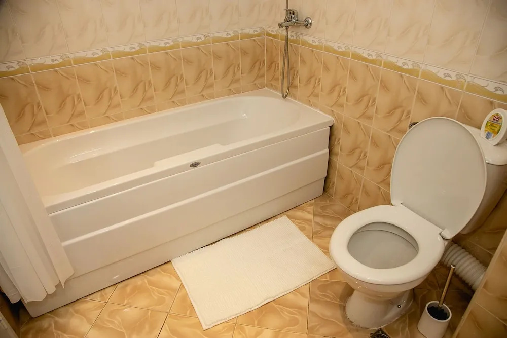 FM Deluxe Studio with Parking & Pool