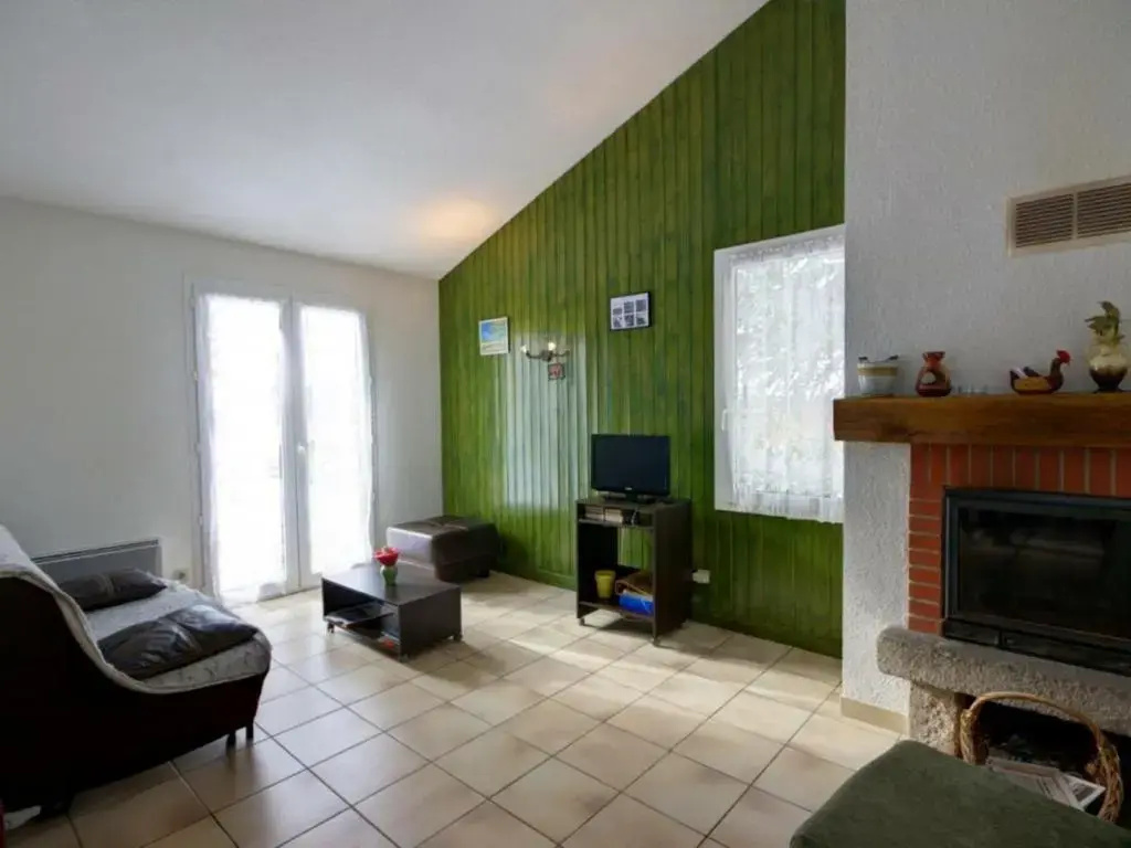 Chalet confortable avec cheminée et jardin, animaux acceptés - FR-1-496-164