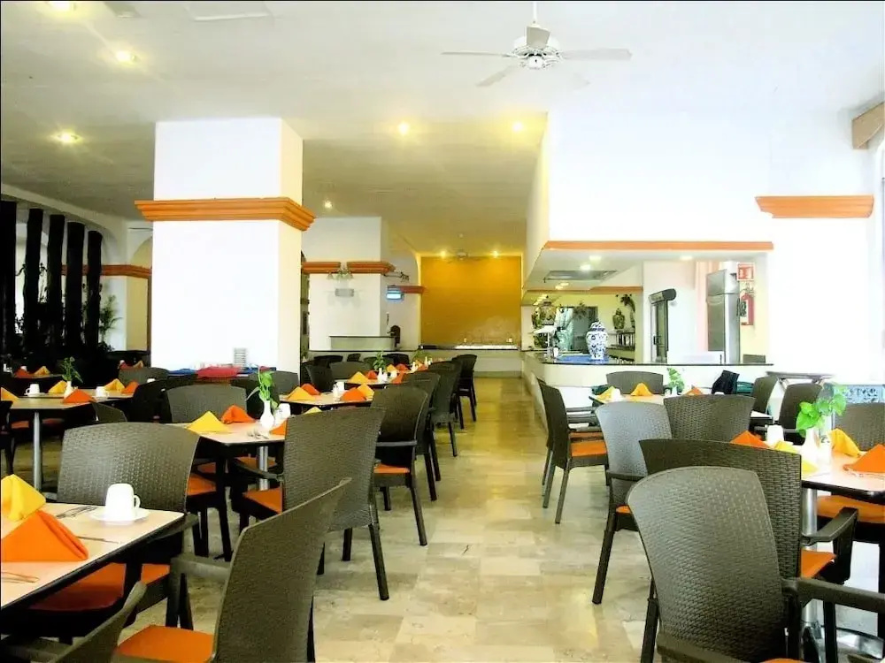 Aca Suites Ixtapa