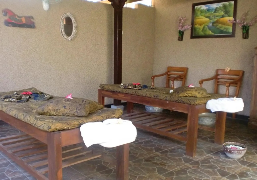 Rare Angon Homestay