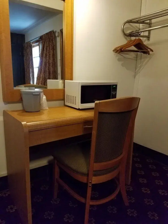 Du Wayne Motel
