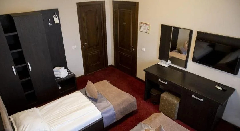 Hotel Yarus