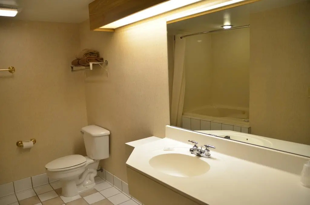 Smoky Mountain Inn & Suites