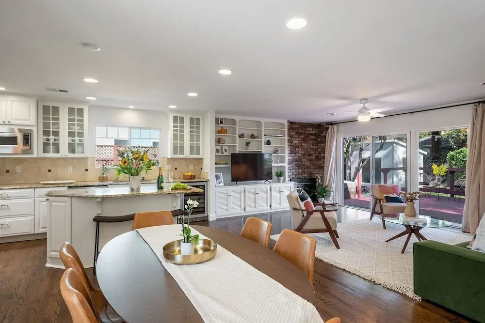 W/ Hot Tub & Detached Office, Modern 3br In Napa! 3 Bedroom Home by RedAwning