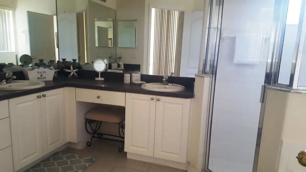 South Facing Pool And Spa With Conservation View Close To Disney