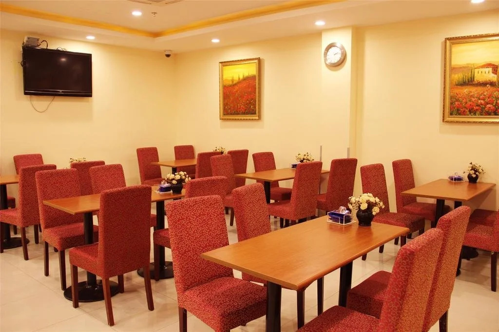 Elan Hotel Xinyang Railway Station