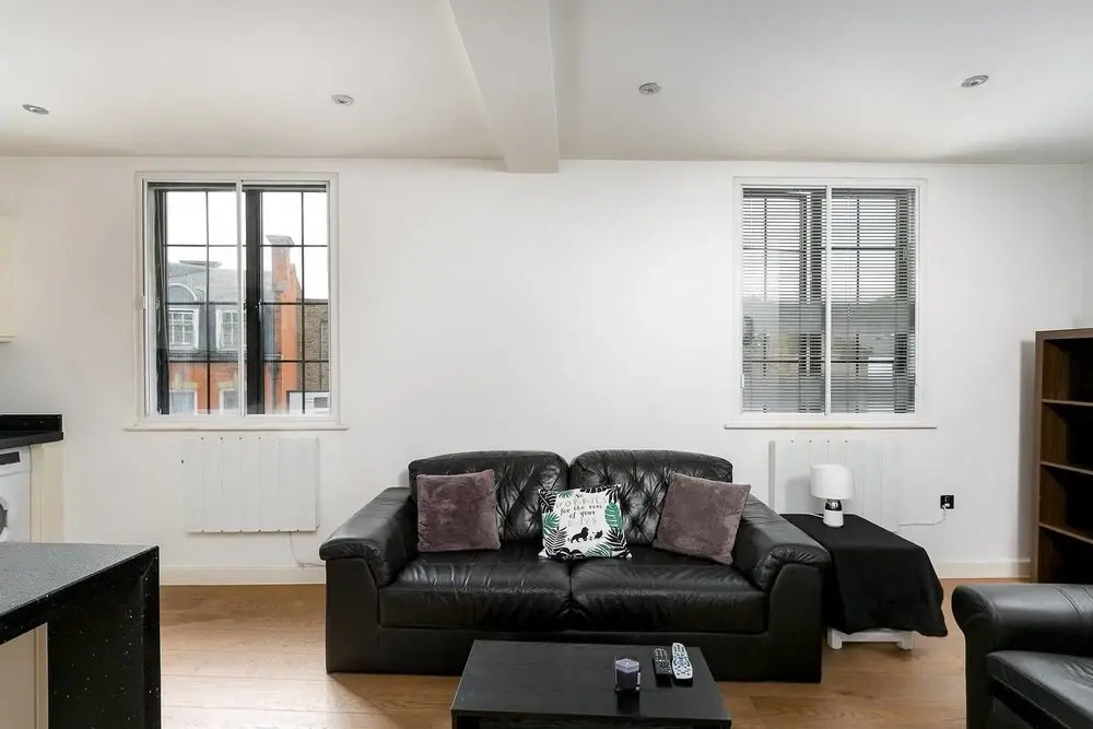 Modern 2 Bed In The Heart Of Ealing Broadway