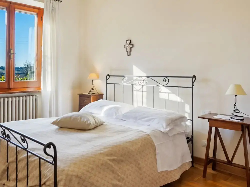 Pretty Holiday Home in Castiglione del Lago With Garden