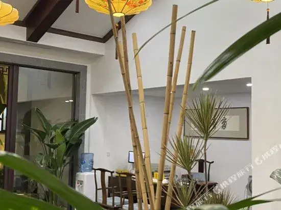 Yuqingge Garden Hotel