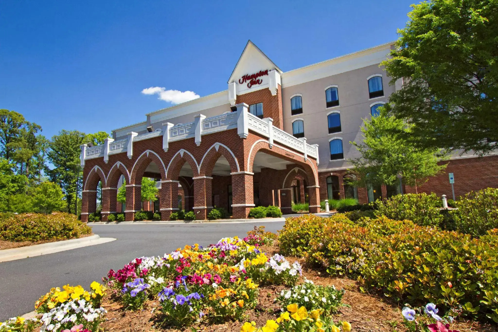 Hampton Inn Belmont at Montcross