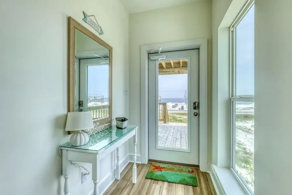 Salty Seahorse - Waterfront! Pet Friendly! Game Room, Pool Table, Beautiful Views - Room For The Whole Family 4 Bedroom Home by RedAwning