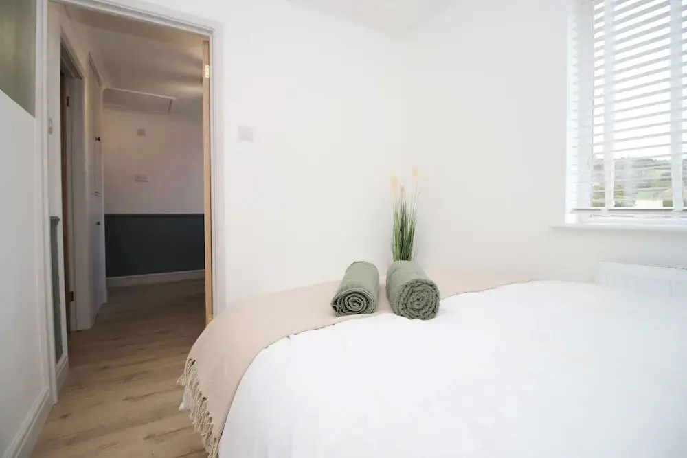 Stylish 3 Bed Home In Bath - Private Parking Wifi