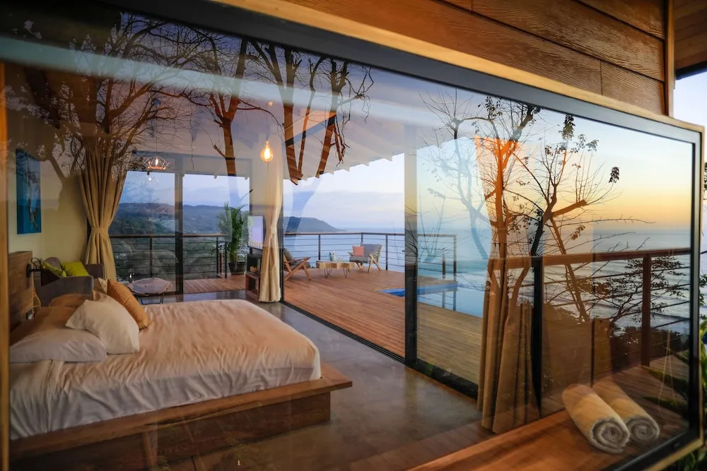 Vista del Alma Boutique - Adult Only