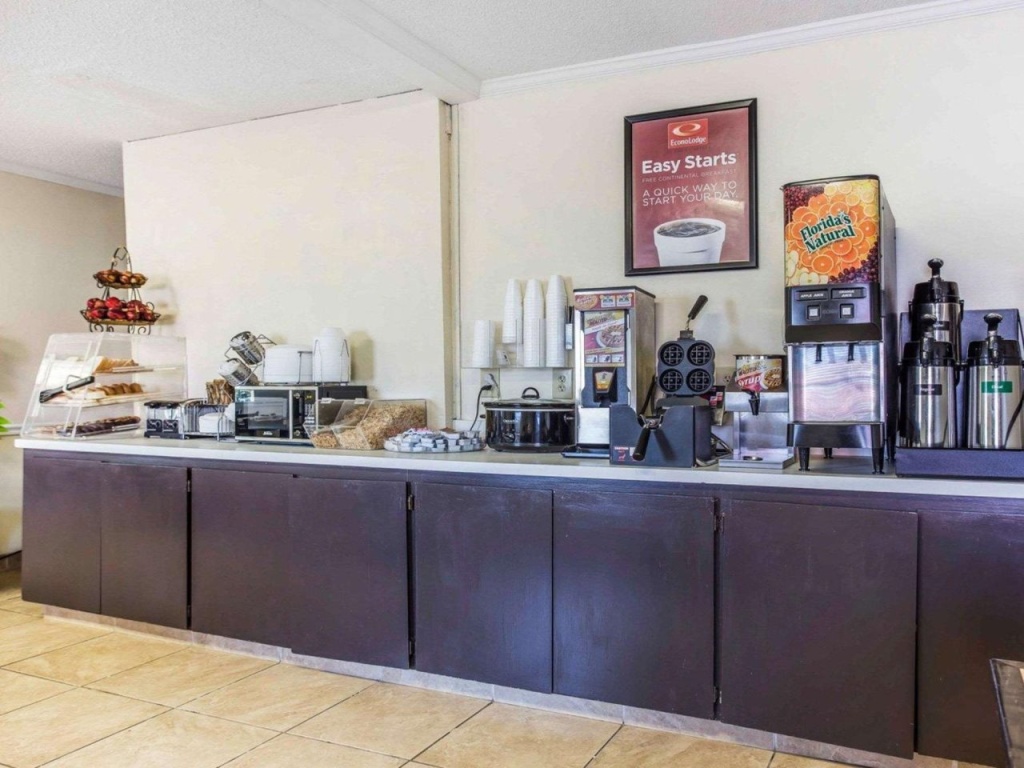 Econo Lodge Santee