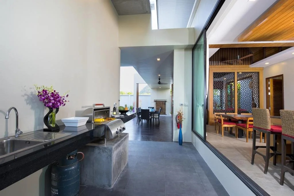 Baan Santhiya Private Pool Villas - Free Tuk-Tuk Service to the Beach!