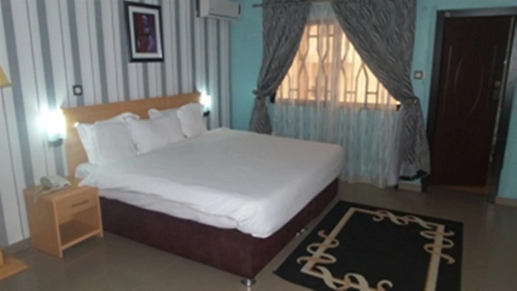 Jasmines Place and Suites