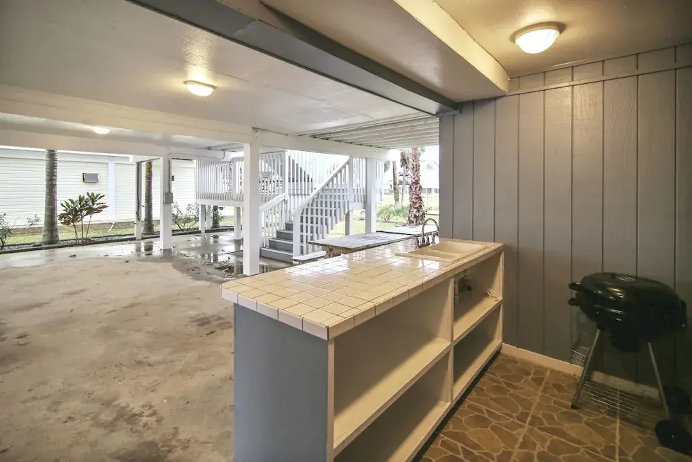 The Blue Pearl 5 Bedroom Home