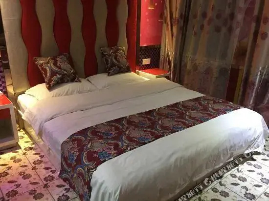 Yaqi Fashion Hotel