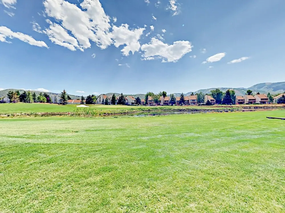 76 Vantage Court Condo 2 Bedrooms 2.5 Bathrooms Condo