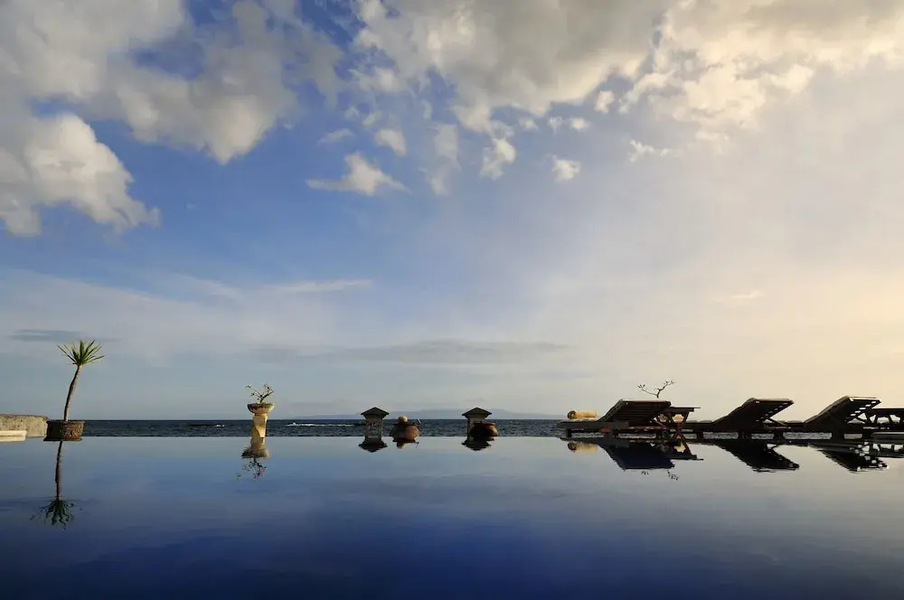 Villa Talia Vashti - Oceanfront villa with Private Sea Access, Pool & Cook