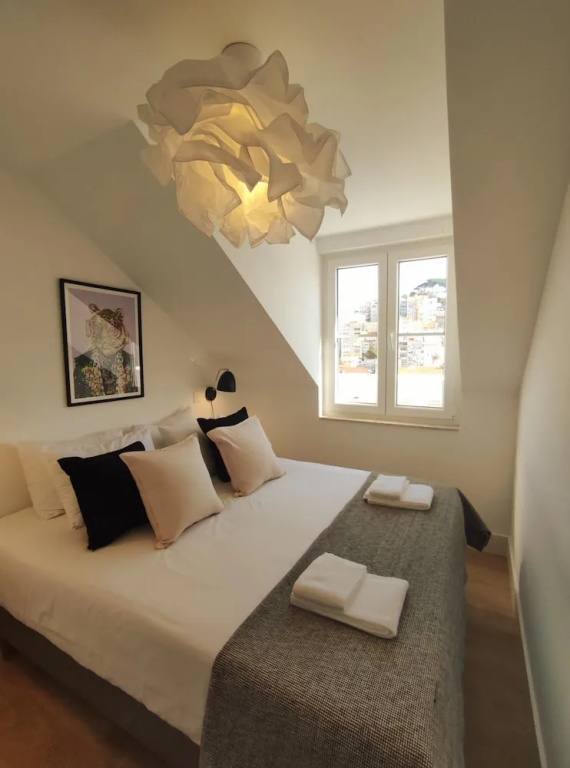 Lisbon Skyline Apartment by Misha s Place 5E
