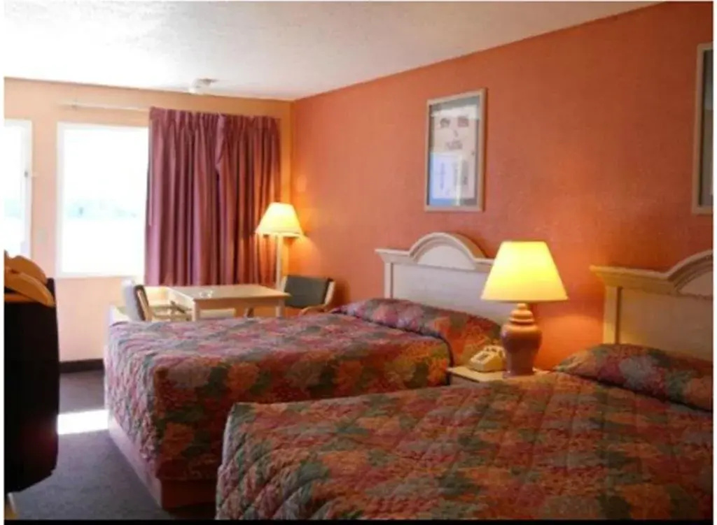 Travelodge by Wyndham-Thomasville AL