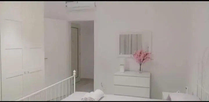Anna's House