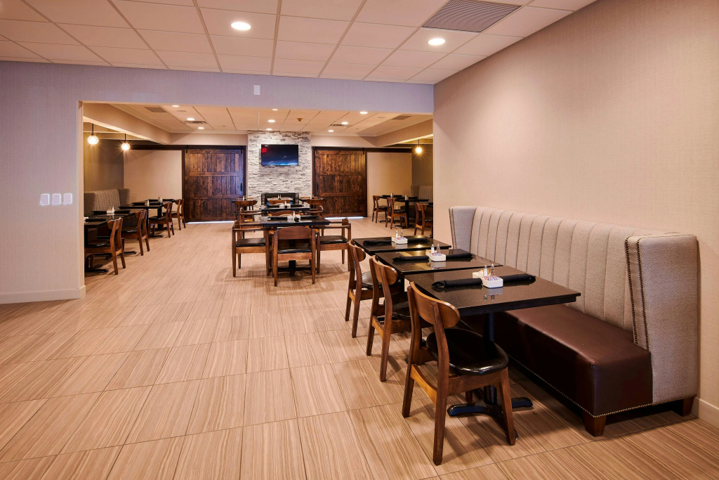 Four Points by Sheraton Cleveland-Eastlake