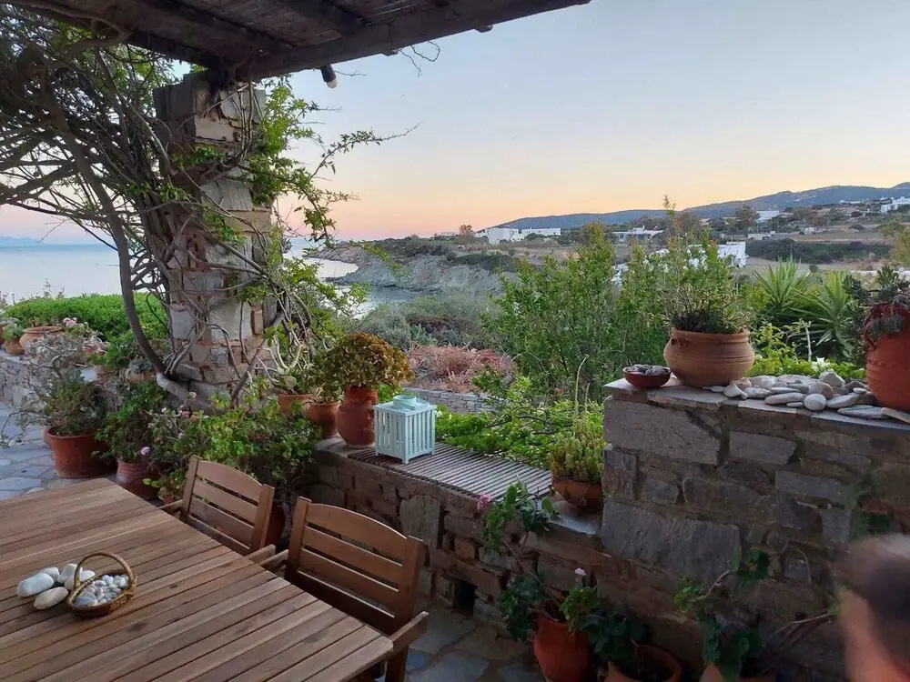 Sophia Villa Paros - Beachfront Villa at Lolantonis