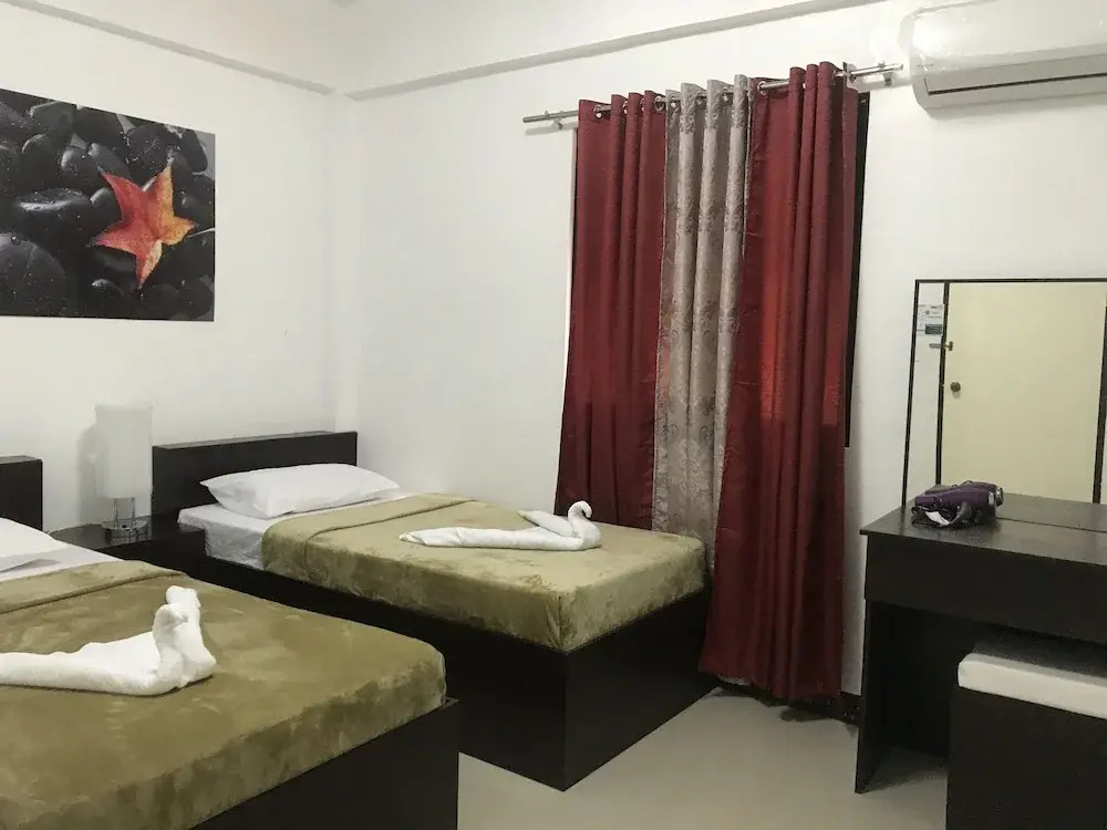 4Cs Tourist Lodge