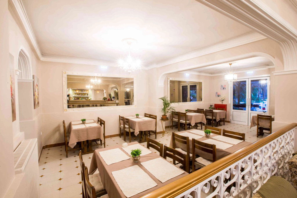 Hotel Sirena Beach