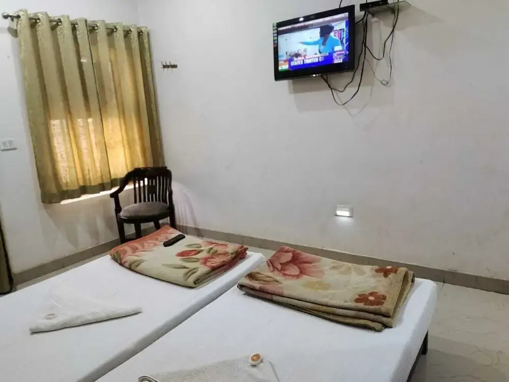 Hotel Shivratri Guest House