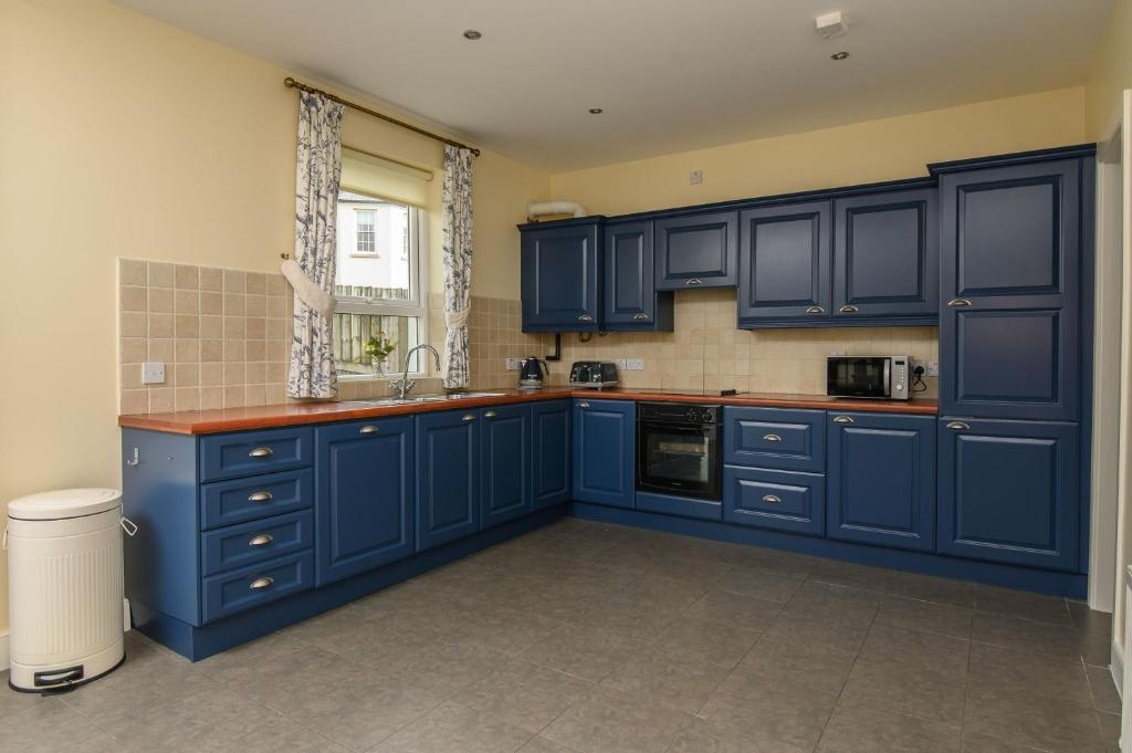20 village square Glaslough