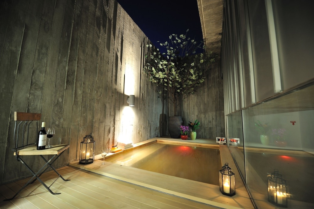 Yonaluky Luxury Resort