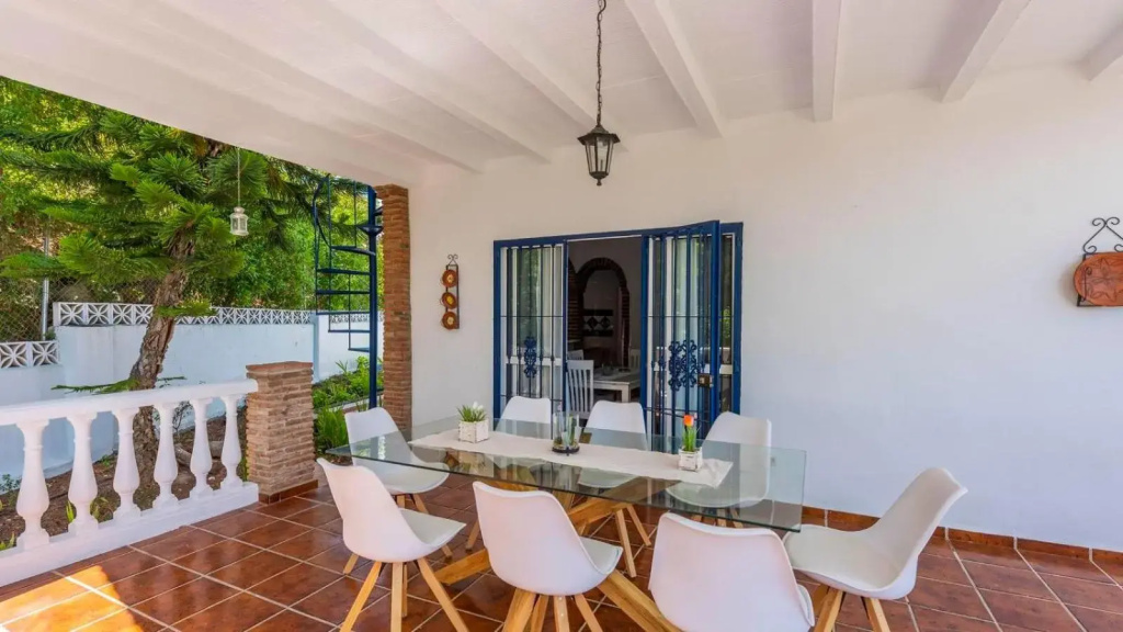 Villa Arancha Nerja by Ruralidays