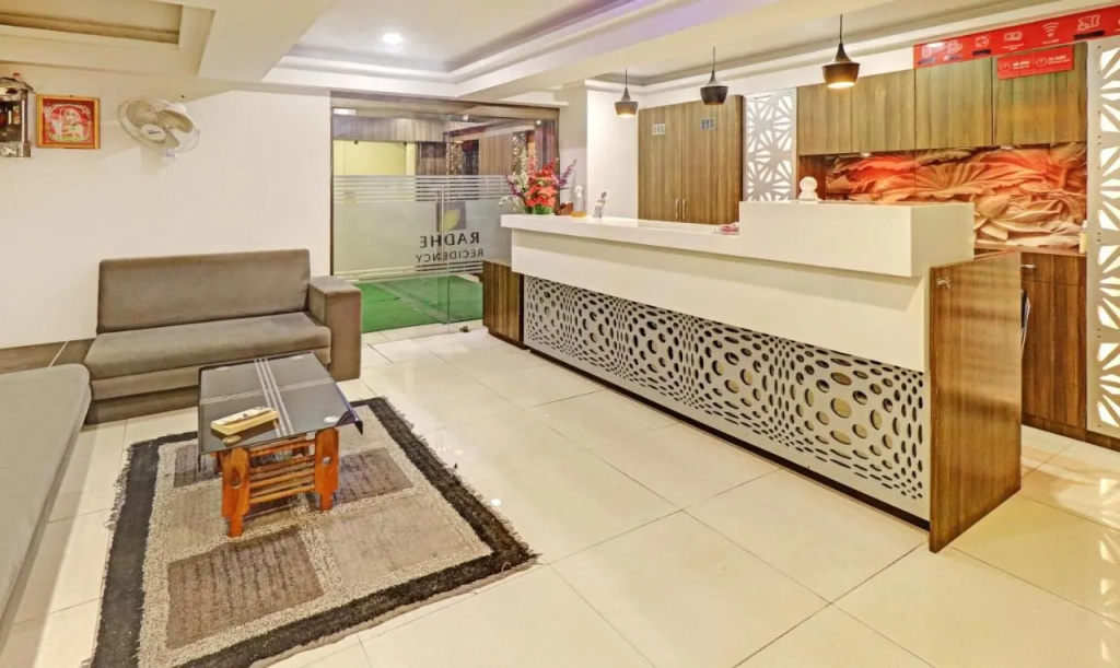 Itsy By Treebo - Radhe Residency