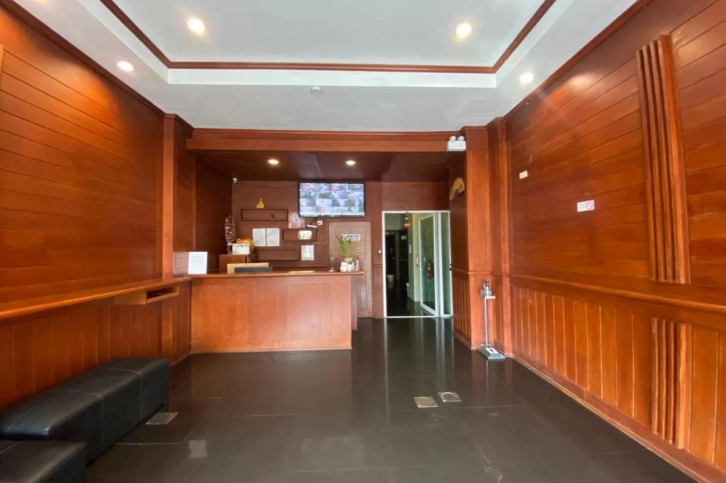 TJ Patong Hotel - Prime Location by OTOP Market & Sea