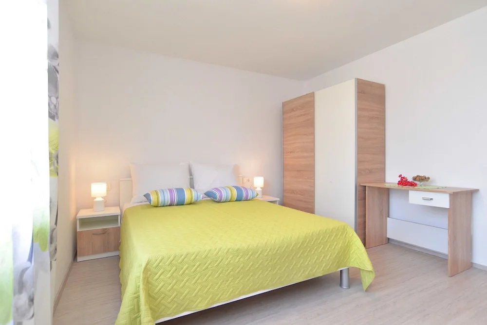 Apartment 1659