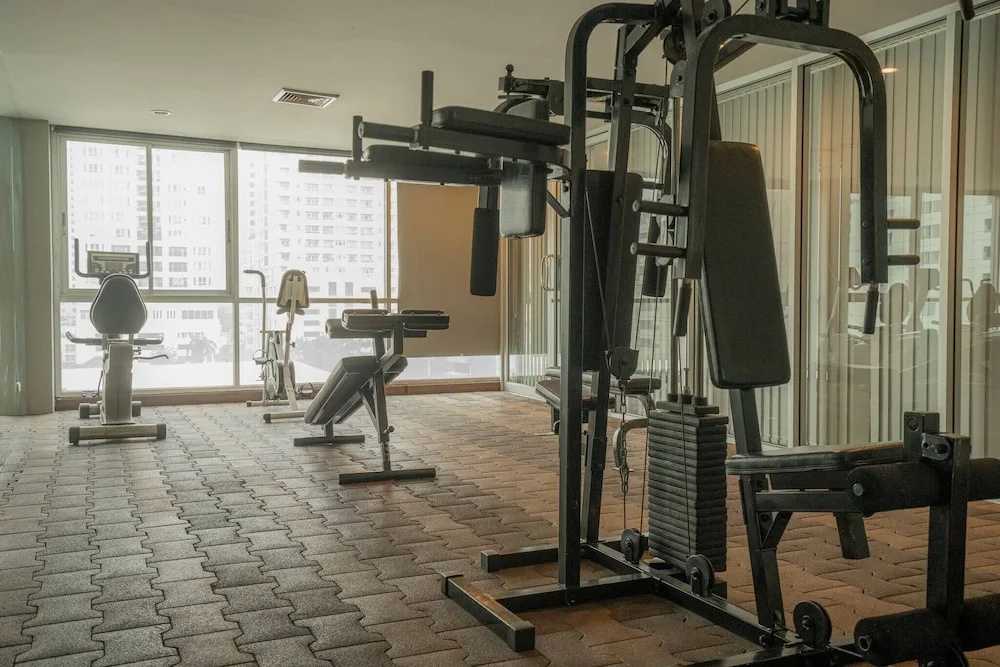 7A - 2 Bedrooms and 2 Bathrooms Located at Downtown Apartment With Shared Pool