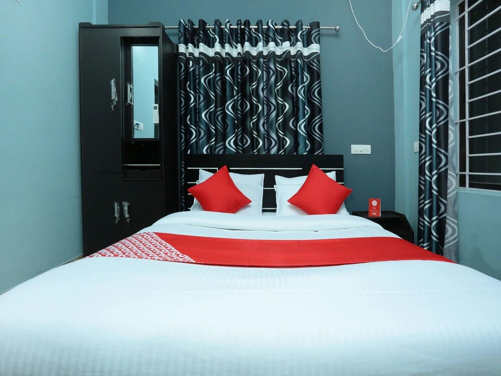OYO 16417 Zahir Residency