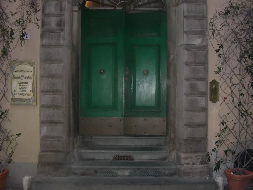 Guest House Santa Giustina Lucca Centro Storico