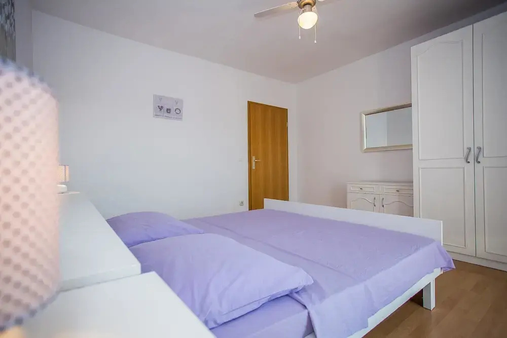 Apartment Zoki i Goga / Two Bedroom