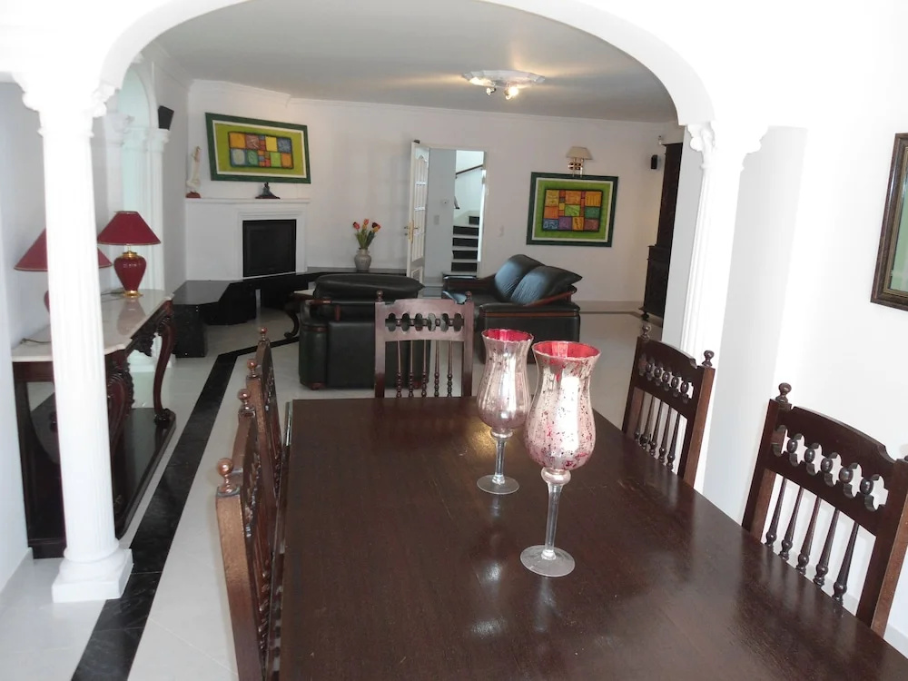 Villas2Go2 Alamos