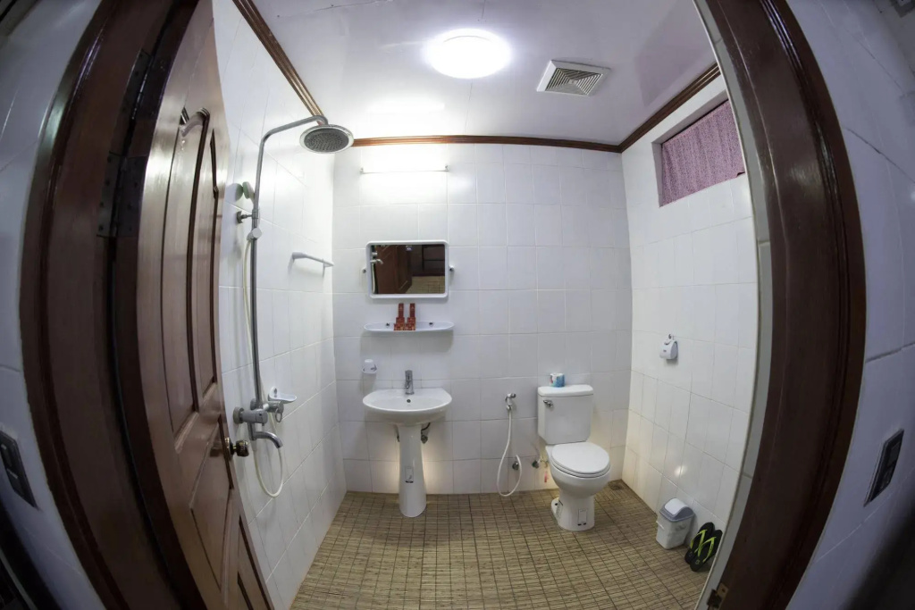 Mann Myanmar Inn