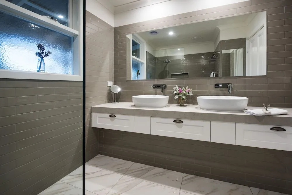 Dunroman - modern comfort, old world charm